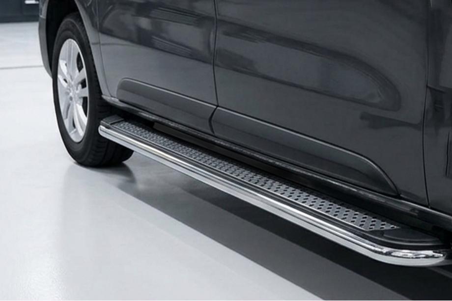 Toyota Proace 2016- Estribos Laterales Maydos V2 (2 uds., Aluminio y Acero Inoxidable) Image