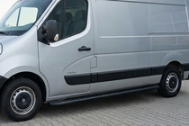 Nissan NV400 2010-2024 Estribos Laterales Bosphorus Black (2 uds., Aluminio) foto 1