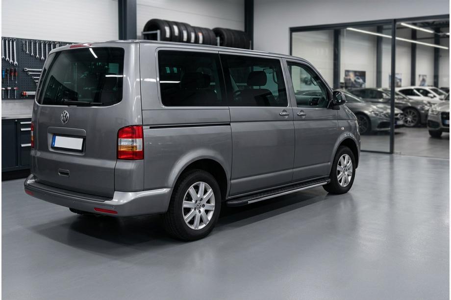 Volkswagen T5 Multivan 2003–2010 Estribos laterales Bosphorus Grey (2 uds., aluminio) Batalla Larga Image