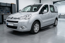Citroen Berlingo 2008-2018 Estribos Laterales Tayga Black (2 uds., Aluminio) foto 1