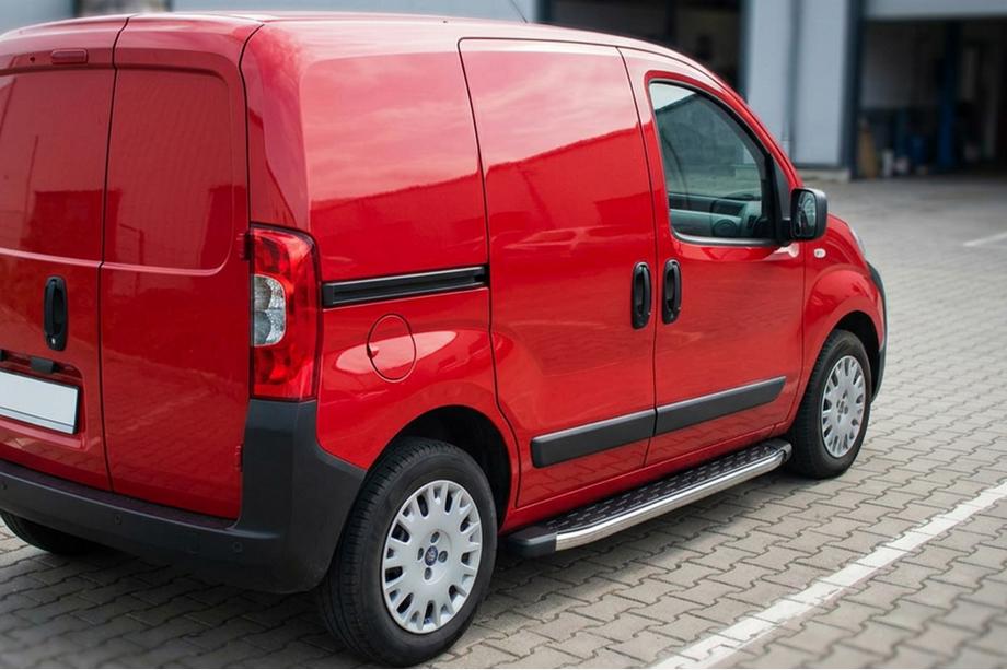 Citroen Nemo 2007-2017 Estribos Laterales BlackLine (2 uds., Aluminio) Image