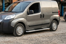 Citroen Nemo 2007-2017 Estribos Laterales Tayga V2 (2 uds., Aluminio) foto 1