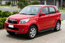 Daihatsu Terios 2006-2017 Estribos Laterales Tayga Black (2 uds., Aluminio) foto 1