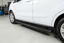 Ford Courier 2014-2023 Estribos Laterales Tayga Black (2 uds., Aluminio) foto 1