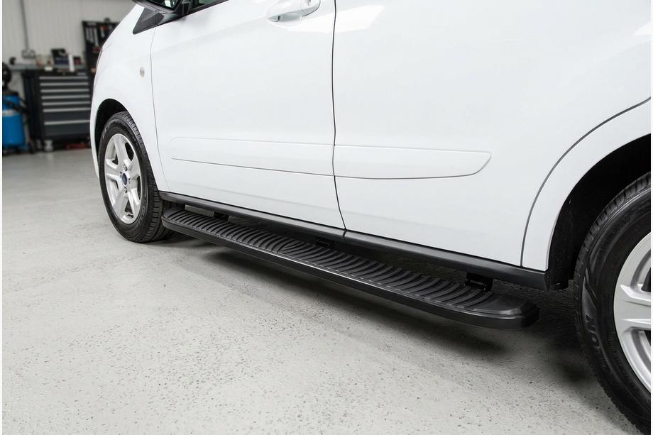 Ford Courier 2014-2023 Estribos Laterales Tayga Black (2 uds., Aluminio) Image