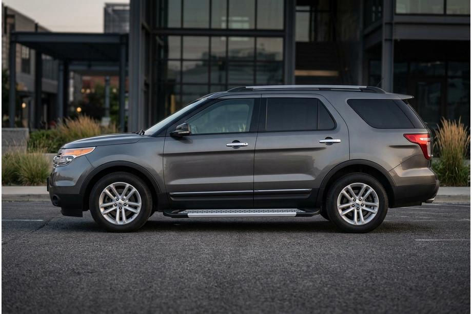Ford Explorer 2011-2019 Estribos Laterales New Vision Grey (2 uds., Aluminio) Image