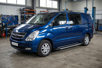 Hyundai H300, H1, Starex 2008-2020 Estribos Laterales RedLine V1 (2 uds., aluminio) foto 1