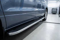 Hyundai H300, H1, Starex 2008-2020 Estribos Laterales Tayga Grey (2 uds., Aluminio) foto 1