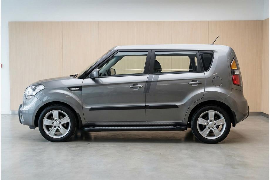 Kia Soul I 2008-2013 Estribos Laterales New Vision Black (2 uds, Aluminio) Image