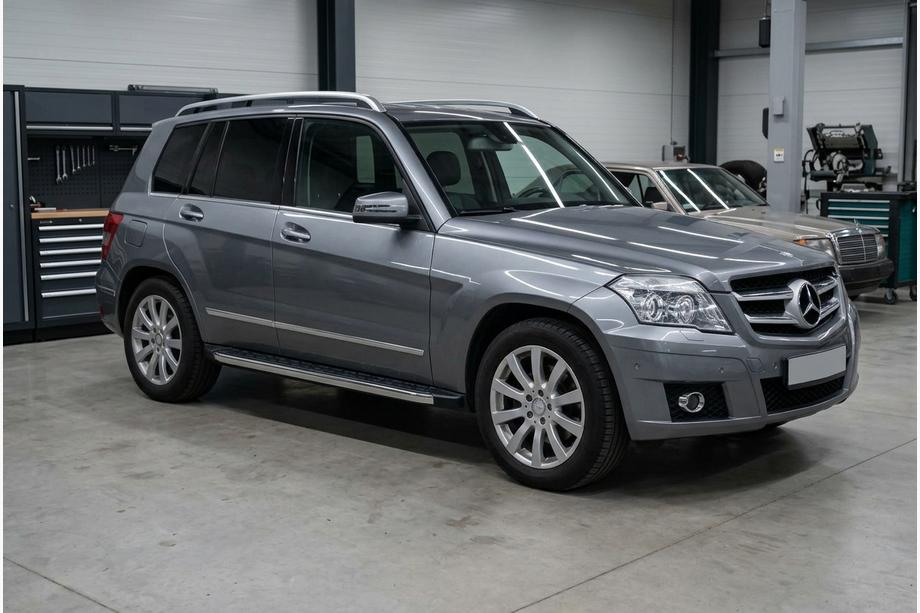 Mercedes GLK class X204 2008-2015 Estribos Laterales BlackLine (2 uds., Aluminio) Image