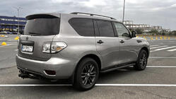 Nissan Patrol Y62 2010-2024 Estribos Laterales New Vision Grey (2 uds., Aluminio) foto 5