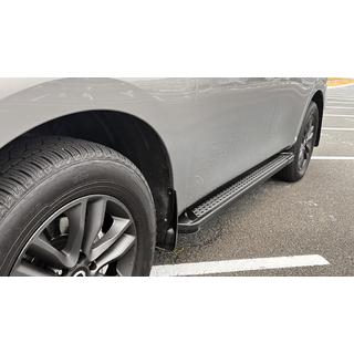 Estribos Laterales New Vision Grey (2 uds., Aluminio) Nissan Patrol Y62 2010-2024 foto 1