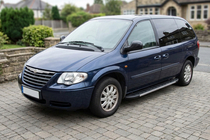 Chrysler Voyager 2001-2007 Estribos Laterales Duru (2 uds., Aluminio) foto 1
