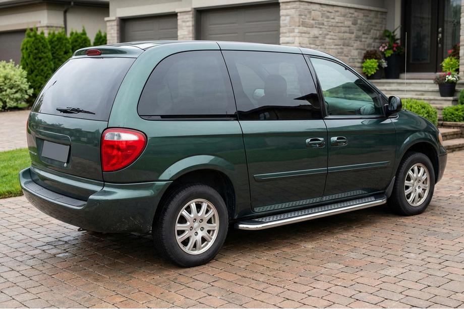 Chrysler Voyager 2001-2007 Estribos Laterales Maydos V2 (2 uds., Aluminio) Image