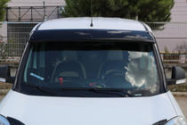 Fiat Doblo II 2010-2022 Visera para parabrisas (negro brillo, 5mm) foto 4