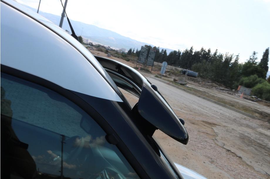 Fiat Doblo II 2010-2022 Visera para parabrisas (negro brillo, 5mm) Foto 6