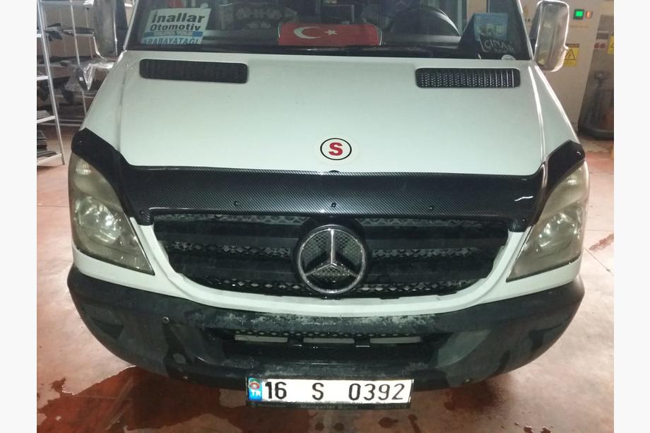 Mercedes Sprinter W906 2006–2018 Deflector de capó efecto carbono 2006-2013 (EuroCap) Foto 3