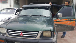 Mitsubishi L200 1996-2006 Visera parabrisas (negro brillo, 5mm) foto 4