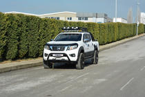 Nissan Navara/NP300 2016- Deflector de capó (EuroCap) foto 4