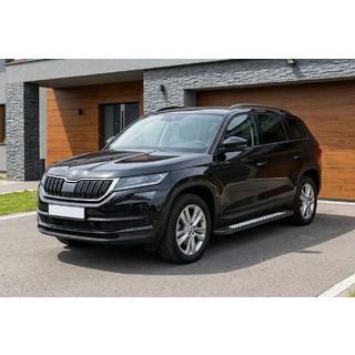 Estribos Laterales New Vision Black (2 uds., Aluminio) Skoda Kodiaq 2016-2023 foto 1