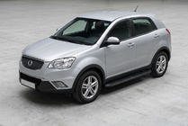 SsangYong Korando 2010-2019 Estribos Laterales Tayga Black (2 uds., Aluminio) foto 1