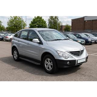 Estribos Laterales Tayga Black (2 uds., Aluminio) SsangYong Action 2005-2018 foto 1