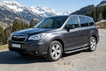 Subaru Forester 2013-2018 Estribos Laterales BlackLine (2 uds., Aluminio) foto 1