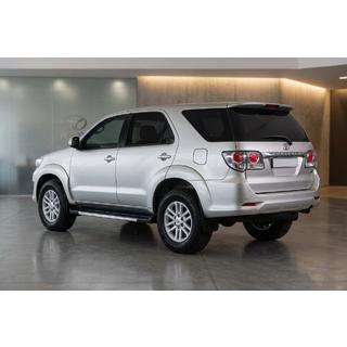 Estribos Laterales RedLine V1 (2 uds, aluminio) Toyota Fortuner 2006-2015 foto 1