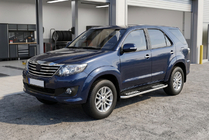 Toyota Fortuner 2006-2015 Estribos Laterales Tayga V2 (2 uds., aluminio) foto 1