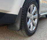 Mitsubishi Outlander 2006-2012 Guardabarros Premium para estribo ancho (4 uds) foto 1