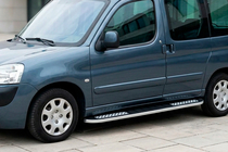 Peugeot Partner 1996-2008 Estribos Laterales Tayga V2 (2 uds., Aluminio) foto 1
