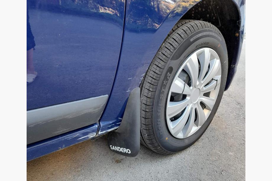 Dacia Sandero 2007-2013 Guardabarros Delanteros (2 uds.) Image