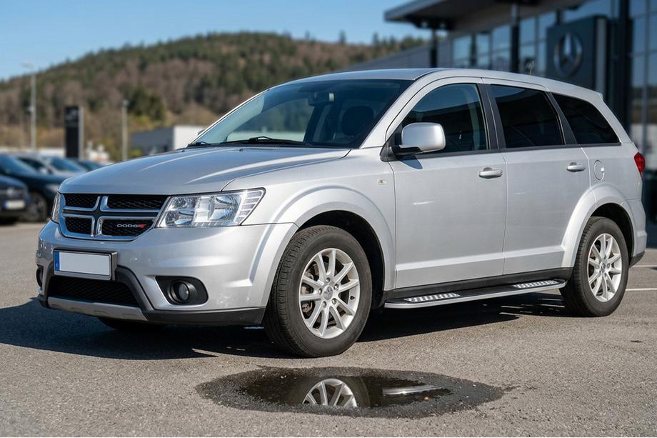 Dodge Journey 2008-2020 Estribos Laterales Tayga V2 (2 uds., Aluminio) Image