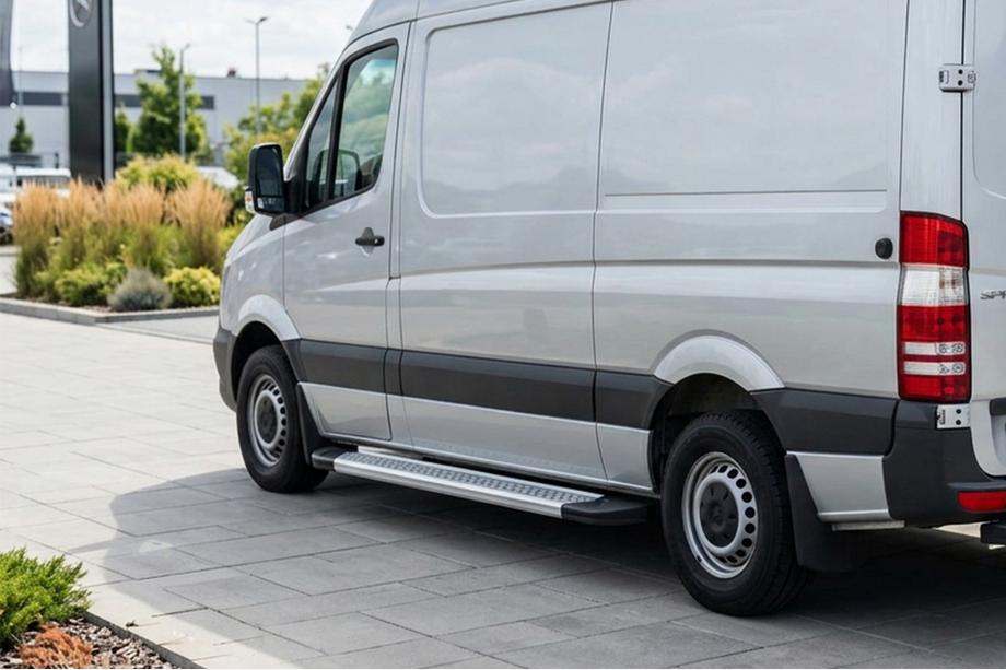 Volkswagen Crafter 2006-2016 Estribos Laterales New Vision Grey (2 uds., Aluminio) Largo/ExtraLargo Image