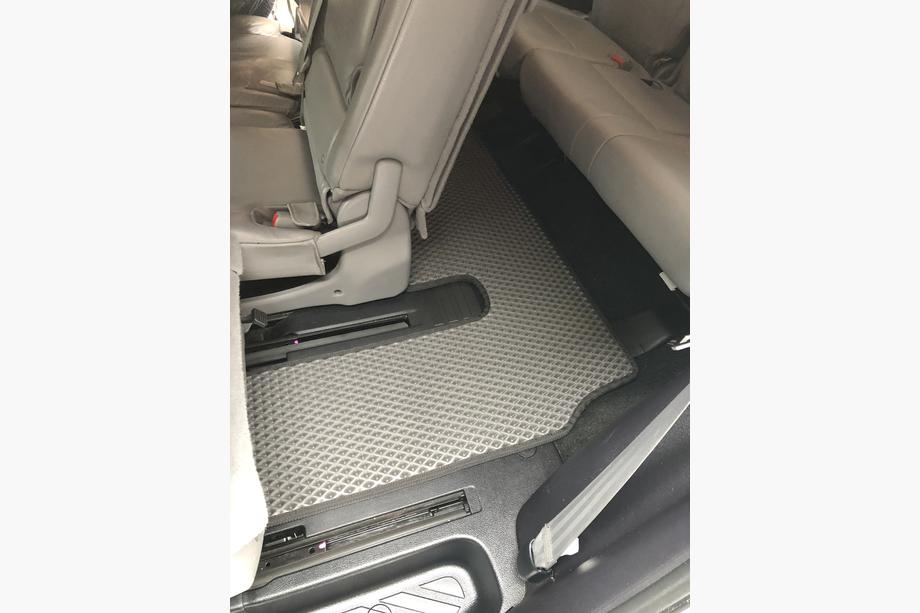 Toyota Sequoia 2007-2022 Alfombrillas de poliuretano 3 filas (EVA, negras) Fila central - Pasillo Foto 17
