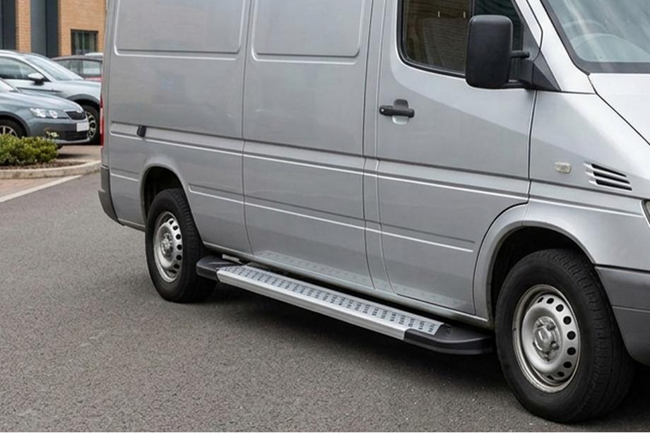 Volkswagen LT 1995-2006 Estribos Laterales New Vision Grey (2 uds., Aluminio) Batalla Media Image