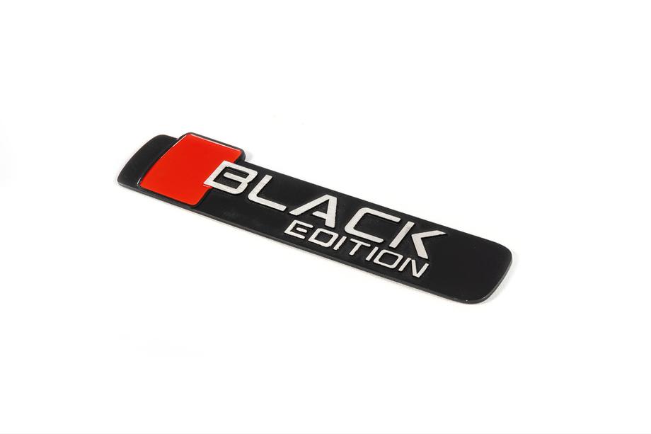 Toyota Land Cruiser 200 2007-2021 Emblema BlackEdition (1 ud) Image