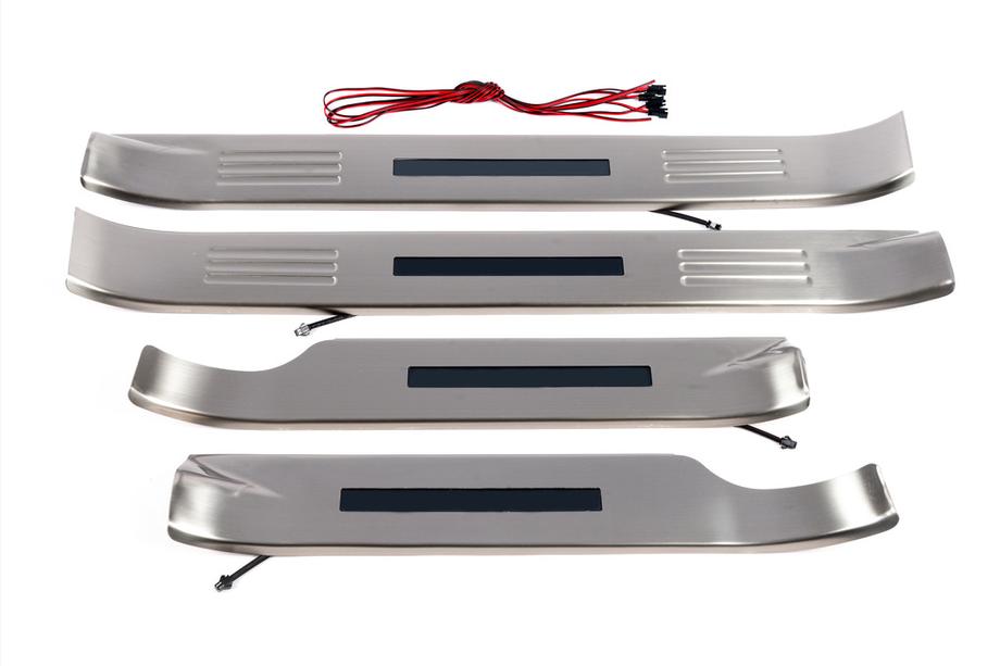 Toyota Land Cruiser 200 2007-2021 Placas de umbral interiores iluminadas (4 uds) Foto 2