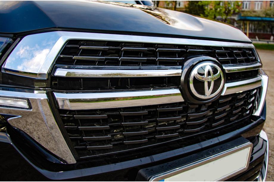 Toyota Land Cruiser 200 2007-2021 Kit de carrocería 2016-2021 (Executive 2021) Negro Foto 16