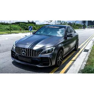 Kit de carroceria con parachoques trasero completo (diseño Black Mamba C63GT)
