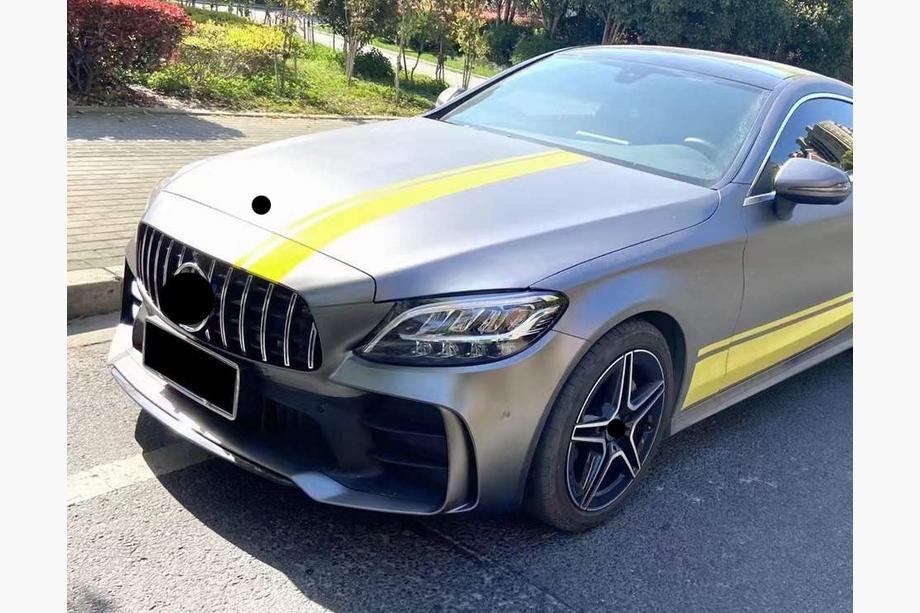 Mercedes C-class W205 2014-2021 Kit de carroceria con parachoques trasero completo (diseño Black Mamba C63GT) Foto 7