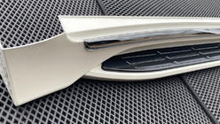 Toyota Land Cruiser 200 2007-2021 Estribos Laterales Exclusive (Diseño 2021) foto 2