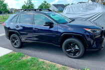 Toyota Rav 4 2019–2025 Barras de techo transversales OEM para rieles de techo integrados (2 uds) foto 3
