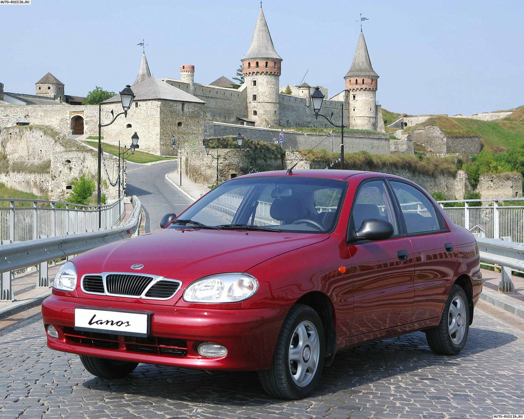 ¿Cuánto aislamiento acústico se necesita para Daewoo Lanos?