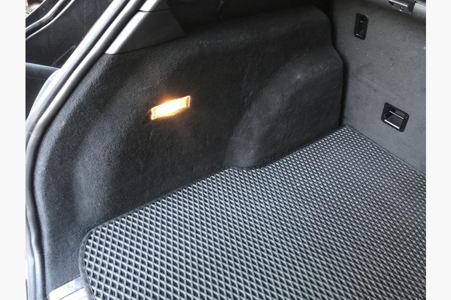 Volkswagen Touareg 2010-2018 Alfombrilla de maletero V2 (EVA, Negro) Foto 2