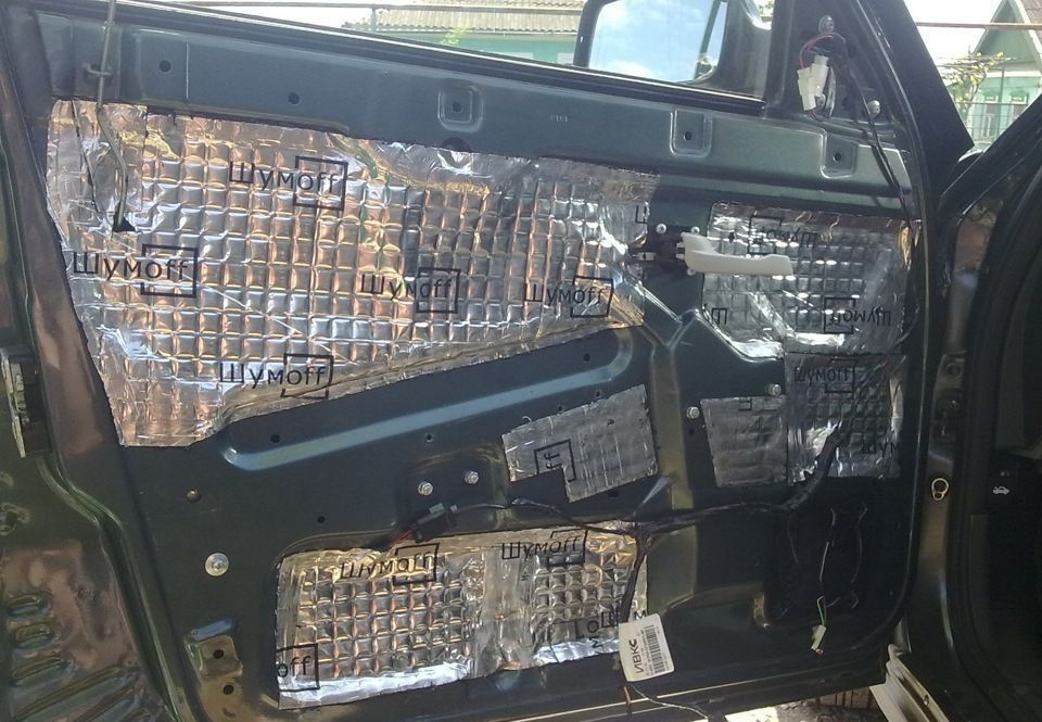 Insonorización de puerta Hágalo usted mismo Lada Priora