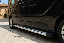 Renault Trafic 2001–2015 Estribos Laterales Maya V4 (2 uds., Aluminio) foto 1