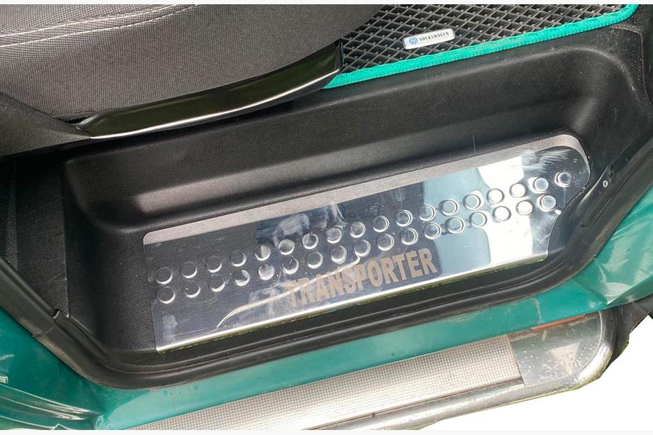 Volkswagen T4 Transporter 1990-2003 Placas de umbral interior tipo-4 (acero inoxidable) Foto 1