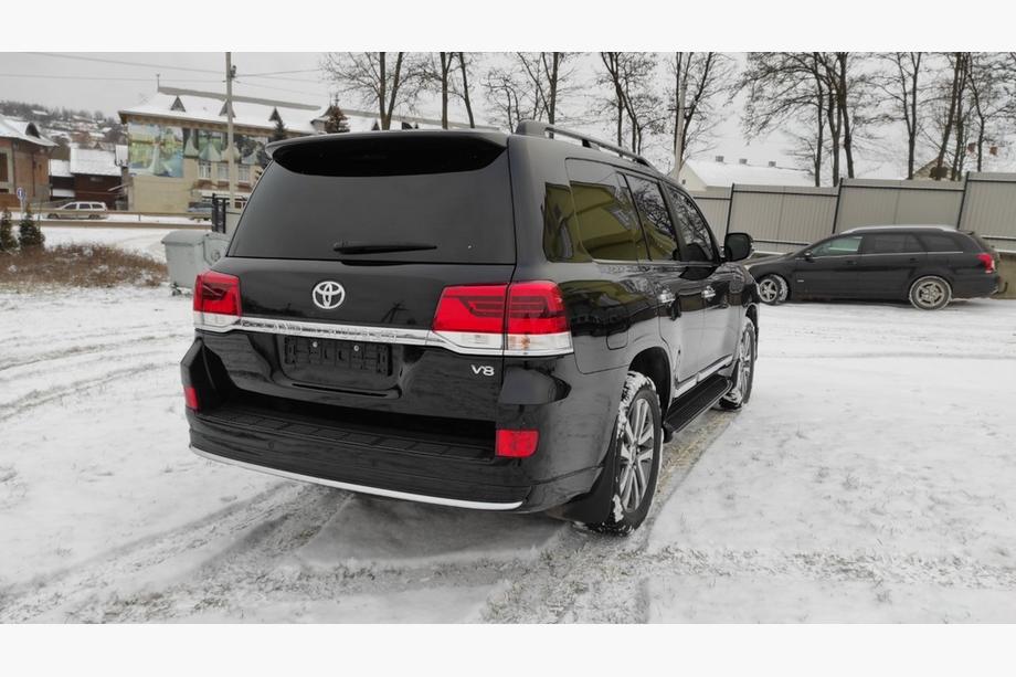Toyota Land Cruiser 200 2007-2021 Kit de conversión facelift de LC200 2008-2015 a 2021 Executive Foto 10