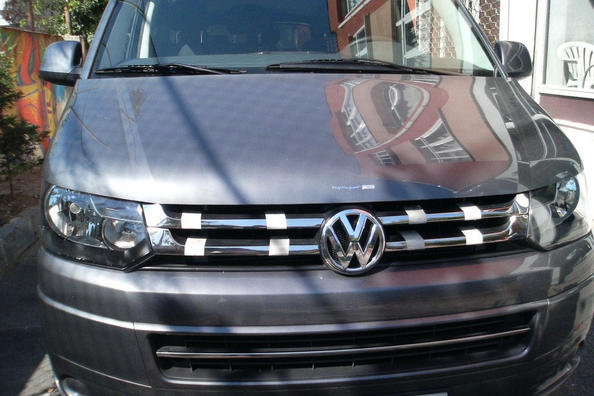 Recubrimiento para una parrilla del radiador Volkswagen T5